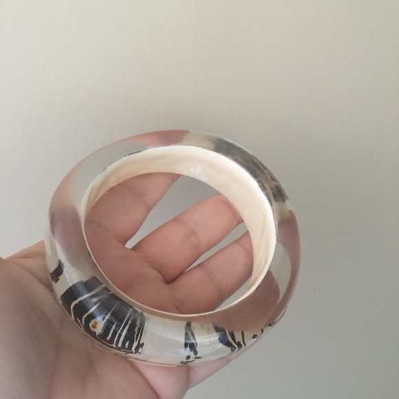 Vintage Retro Lucite Bracelet Bangle black design on cream, stunning quality - Picture 8 of 13